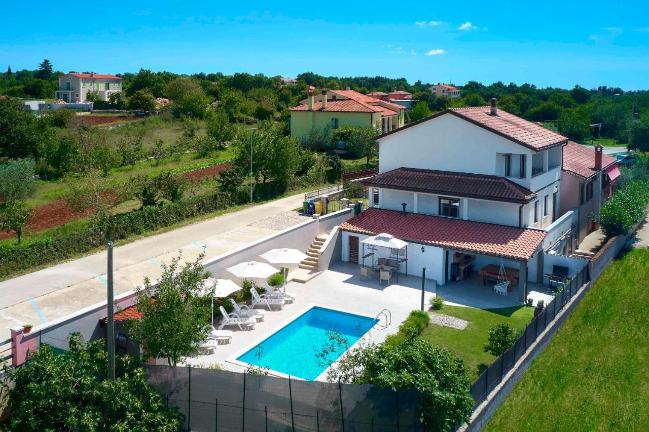 Holiday House Emma Burići Eksteriør bilde